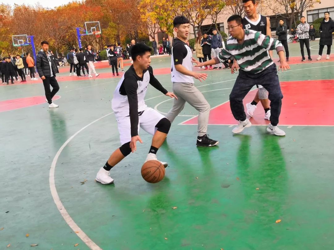 学校3v3篮球赛规则是什么_学校篮球比赛打几场_篮球赛规则学校是3v3的吗