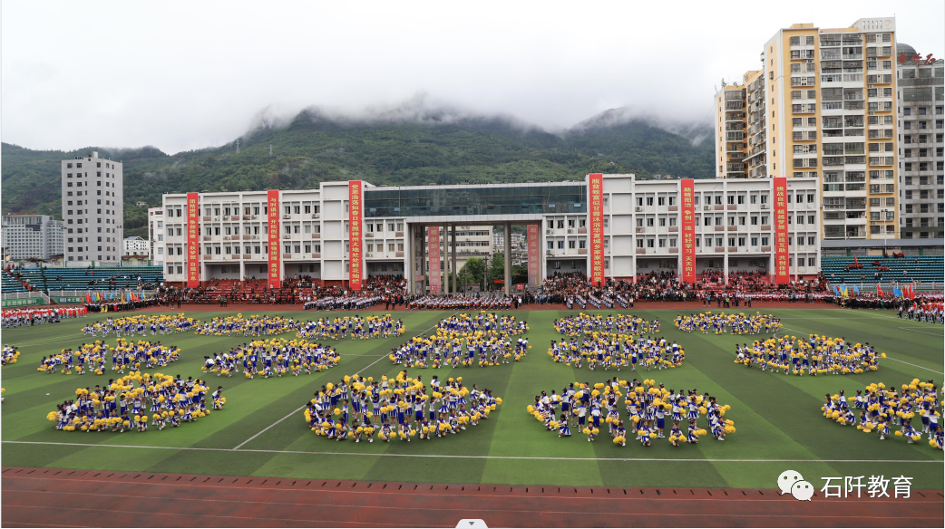 足球比赛规则小学生_小学生蓝球比赛用球_小学生足球赛篮球赛规则